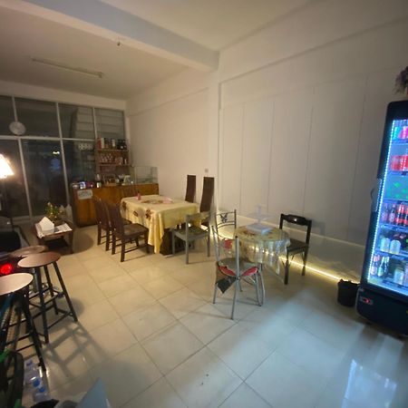 Sleep Break Hostel Sathon กรุงเทพมหานคร ภายนอก รูปภาพ