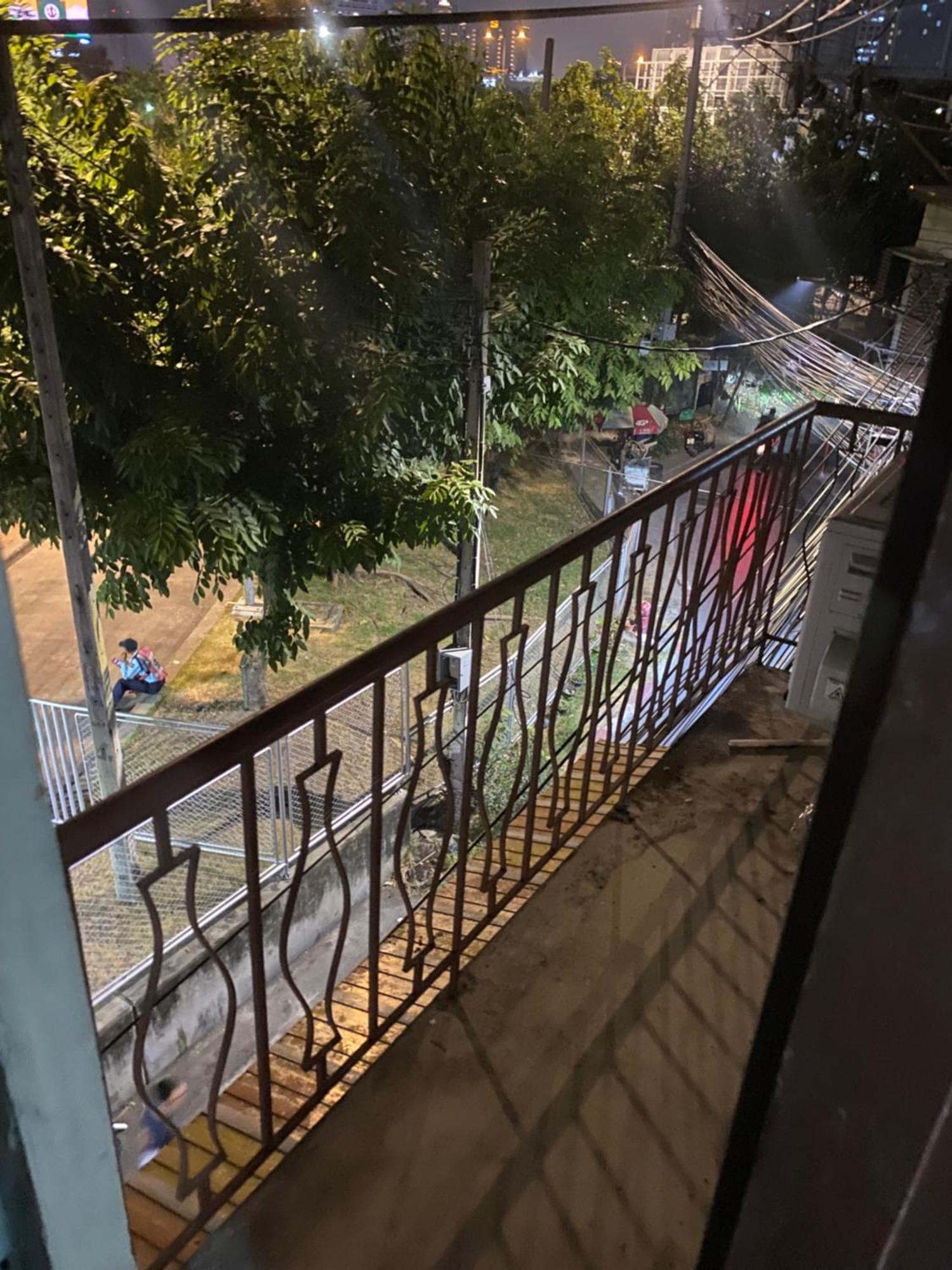 Sleep Break Hostel Sathon กรุงเทพมหานคร ภายนอก รูปภาพ